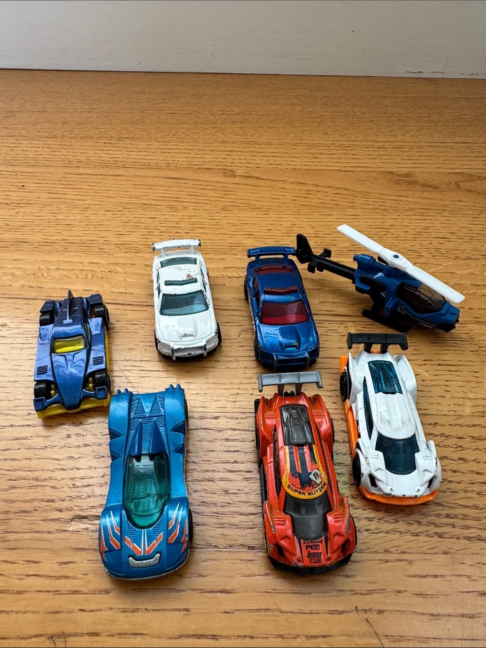 Assorted Kids Racing Vehicles Set - Blue, White, Red, Orange